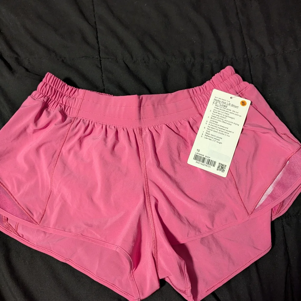 💗 Lululemon Hotty Hot Low-Rise Lined Short 2.5" • SONIC PINK (SNCP) • Size 10 • - Picture 5 of 5